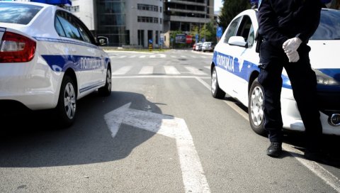 ГОДИНУ ДАНА ОД ПРОГЛАШЕЊА ВАНРЕДНОГ СТАЊА: Због короне и овог 15. марта очекујемо рестриктивне мере ГОДИНУ ДАНА ОД ПРОГЛАШЕЊА ВАНРЕДНОГ СТАЊА: Због короне и овог 15. марта очекујемо рестриктивне мере