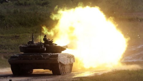 OVO SU MOĆNI TENKOVI: Pogledajte šta su nam poslali Rusi (FOTO/VIDEO) OVO SU MOĆNI TENKOVI: Pogledajte šta su nam poslali Rusi (FOTO/VIDEO)