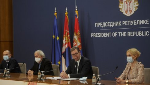 ПОЛИЦИЈСКИ ЧАС САМО АКО ДОЂЕМО ДО ИВИЦЕ АМБИСА: Председник Вучић о епидемијској ситуацији и одговору државе на убрзано ширење вируса ПОЛИЦИЈСКИ ЧАС САМО АКО ДОЂЕМО ДО ИВИЦЕ АМБИСА: Председник Вучић о епидемијској ситуацији и одговору државе на убрзано ширење вируса