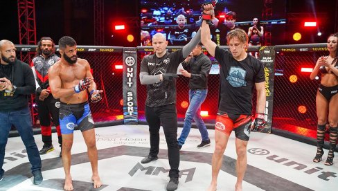 SVE JE SPREMNO: U Novom Sadu će se održati MMA spektakl (VIDEO) SVE JE SPREMNO: U Novom Sadu će se održati MMA spektakl (VIDEO)