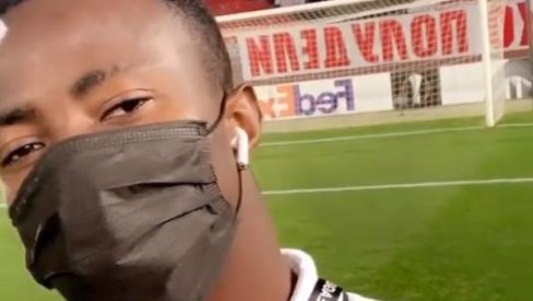 UVREDIO I GROBARE I DELIJE: Igrač Libereca objavio sliku sa stadiona - neverica šta je napisao! (FOTO) UVREDIO I GROBARE I DELIJE: Igrač Libereca objavio sliku sa stadiona - neverica šta je napisao! (FOTO)
