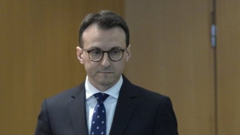 ПЕТКОВИЋ О УПОКОЈЕЊУ ИРИНЕЈА: Српски народ је остао без духовног оца ПЕТКОВИЋ О УПОКОЈЕЊУ ИРИНЕЈА: Српски народ је остао без духовног оца