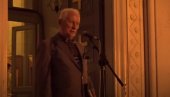 СВАКИ КАМЕН ЊЕМУ, ЈЕДАН ХРИСТУ МАЊЕ: Ове велике стихове Матија Бећковић посветио је митрополиту Амфилохију (ВИДЕО) СВАКИ КАМЕН ЊЕМУ, ЈЕДАН ХРИСТУ МАЊЕ: Ове велике стихове Матија Бећковић посветио је митрополиту Амфилохију (ВИДЕО)