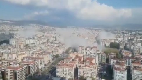 SNAŽAN ZEMLJOTRES OD 7 RIHTERA U GRČKOJ Treslo se od Atine do Istanbula, u Izmiru srušene zgrade (VIDEO) SNAŽAN ZEMLJOTRES OD 7 RIHTERA U GRČKOJ Treslo se od Atine do Istanbula, u Izmiru srušene zgrade (VIDEO)