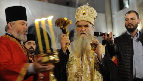 И КАРЕН ЈОВОВИЋ ОДАЛА ПОЧАСТ АМФИЛОХИЈУ: На наговор митрополита њен отац је признао да је пуцао на Павелића И КАРЕН ЈОВОВИЋ ОДАЛА ПОЧАСТ АМФИЛОХИЈУ: На наговор митрополита њен отац је признао да је пуцао на Павелића