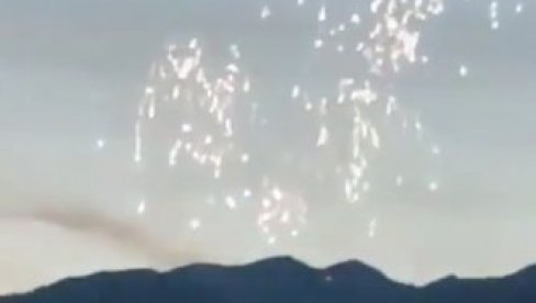 АЗЕРСКО ОРУЖЈЕ КОЈЕ ТОПИ КОСТИ И МЕСО? Објављен језиви снимак из Карабаха, али је руски експерт разбио велики мит (ВИДЕО) АЗЕРСКО ОРУЖЈЕ КОЈЕ ТОПИ КОСТИ И МЕСО? Објављен језиви снимак из Карабаха, али је руски експерт разбио велики мит (ВИДЕО)