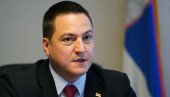 „ОБРАЗОВНИ СИСТЕМ ДОДАТНО ОПТЕРЕЋЕН“ Министар Бранко Ружић са просветним синдиктима „ОБРАЗОВНИ СИСТЕМ ДОДАТНО ОПТЕРЕЋЕН“ Министар Бранко Ружић са просветним синдиктима