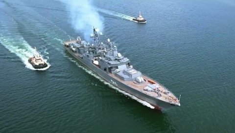 РУСИЈА ПРОДАЈЕ ИНДИЈИ ДВА РАТНА БРОДА: Успели да заобиђу америчке санкције РУСИЈА ПРОДАЈЕ ИНДИЈИ ДВА РАТНА БРОДА: Успели да заобиђу америчке санкције