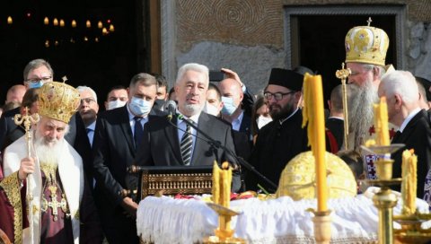 ДАНАШЊИ ДАН ЈЕ ЛИТИЈА СВИХ ЛИТИЈА Кривокапић се сетио ноћи после избора, те рекао: Сећам се ђедо шта си ми рекао ДАНАШЊИ ДАН ЈЕ ЛИТИЈА СВИХ ЛИТИЈА Кривокапић се сетио ноћи после избора, те рекао: Сећам се ђедо шта си ми рекао