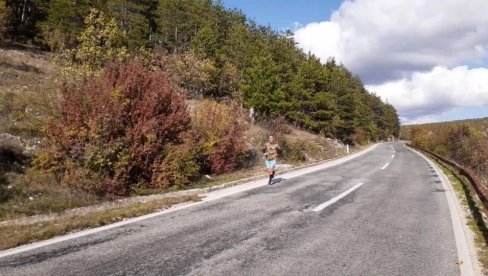 POMOĆ ZA PORODICU ELEZ: Ultramaratonac iz Bileće istrčao stazu od 50 kilometara u akciji Srbi za Srbe POMOĆ ZA PORODICU ELEZ: Ultramaratonac iz Bileće istrčao stazu od 50 kilometara u akciji Srbi za Srbe