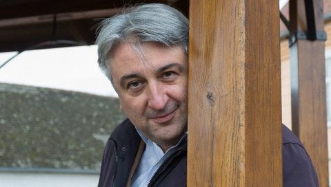 ПЕСНИК НАГРАЂЕН ЗА ПРОЗУ: Драган Хамовић добио награду Дарко Поповић ПЕСНИК НАГРАЂЕН ЗА ПРОЗУ: Драган Хамовић добио награду Дарко Поповић