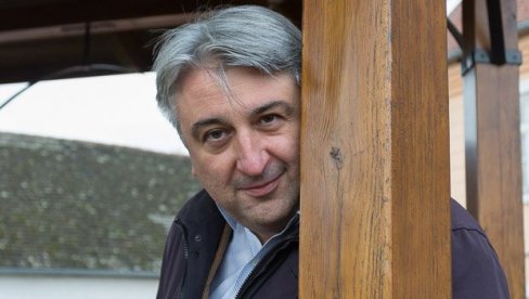 PESNIK NAGRAĐEN ZA PROZU: Dragan Hamović dobio nagradu Darko Popović PESNIK NAGRAĐEN ZA PROZU: Dragan Hamović dobio nagradu Darko Popović