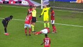 STRAVIČNA POVREDA BELGIJANCA: Urlicima prestravio sve na stadionu i komentatora STRAVIČNA POVREDA BELGIJANCA: Urlicima prestravio sve na stadionu i komentatora