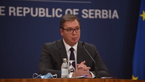 JEZIVE PRETNJE SMRĆU PREDSEDNIKU SRBIJE: Na Fejsbuku tvrdi da će snajperom ubiti Vučića (FOTO) JEZIVE PRETNJE SMRĆU PREDSEDNIKU SRBIJE: Na Fejsbuku tvrdi da će snajperom ubiti Vučića (FOTO)