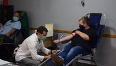 ХУМАНА АКЦИЈА ЦРВЕНОГ КРСТА СОМБОРА: Дајте крв и спасите некоме живот ХУМАНА АКЦИЈА ЦРВЕНОГ КРСТА СОМБОРА: Дајте крв и спасите некоме живот