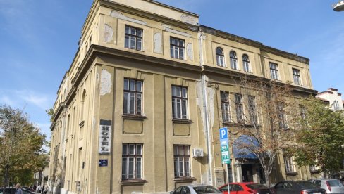 ZGRADA HOTELA DOM PRODATA ZA 4,1 MILION EVRA: Na licitaciji učestvovalo 10 kupaca ZGRADA HOTELA DOM PRODATA ZA 4,1 MILION EVRA: Na licitaciji učestvovalo 10 kupaca