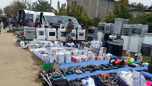 UHAPŠENI KRADLJIVCI U PANČEVU: Oteli ženi ranac sa hiljadama evra UHAPŠENI KRADLJIVCI U PANČEVU: Oteli ženi ranac sa hiljadama evra