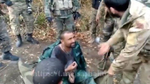 ZAROBLJEN PLAĆENIK U KARABAHU: Ruski novinar izvestio o jermenskom podvigu (VIDEO) ZAROBLJEN PLAĆENIK U KARABAHU: Ruski novinar izvestio o jermenskom podvigu (VIDEO)