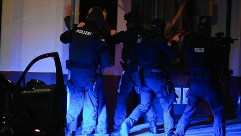 СВЕДОЧЕЊЕ СРБИНА ИЗ БЕЧА: У граду је пакао, све је блокирано и затворено - на десетине је мртвих и повређених! СВЕДОЧЕЊЕ СРБИНА ИЗ БЕЧА: У граду је пакао, све је блокирано и затворено - на десетине је мртвих и повређених!