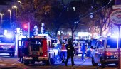 КРВАВА СВАЂА СРБА У БЕЧУ: Отац сину исекао прсте, син оцу одгризао уво КРВАВА СВАЂА СРБА У БЕЧУ: Отац сину исекао прсте, син оцу одгризао уво