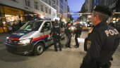 СРБИН УХАПШЕН У БЕЧУ: Посвађали се па претио девојци претио шрафцигером СРБИН УХАПШЕН У БЕЧУ: Посвађали се па претио девојци претио шрафцигером