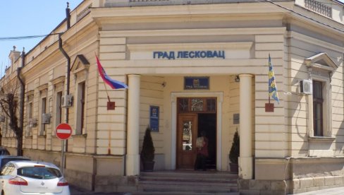 ОБЕЗБЕЂЕНО ЈОШ 19 МИЛИОНА: Помоћ развоју локалног спорта у Лесковцу ОБЕЗБЕЂЕНО ЈОШ 19 МИЛИОНА: Помоћ развоју локалног спорта у Лесковцу