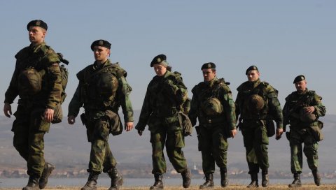 ХОЋЕ ЛИ ОБАВЕЗНИ ВОЈНИ РОК БИТИ ВРАЋЕН? Начелник Генералштаба Милан Мојсиловић - То је дугорочно решење за неутралност Србије ХОЋЕ ЛИ ОБАВЕЗНИ ВОЈНИ РОК БИТИ ВРАЋЕН? Начелник Генералштаба Милан Мојсиловић - То је дугорочно решење за неутралност Србије
