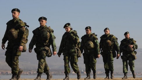 ХОЋЕ ЛИ ОБАВЕЗНИ ВОЈНИ РОК БИТИ ВРАЋЕН? Начелник Генералштаба Милан Мојсиловић - То је дугорочно решење за неутралност Србије ХОЋЕ ЛИ ОБАВЕЗНИ ВОЈНИ РОК БИТИ ВРАЋЕН? Начелник Генералштаба Милан Мојсиловић - То је дугорочно решење за неутралност Србије