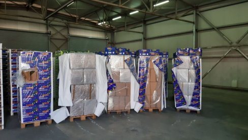 ODUZETO SKORO TRI TONE DROGE: Akcije crnogorske policije u Podgorici i Baru ODUZETO SKORO TRI TONE DROGE: Akcije crnogorske policije u Podgorici i Baru