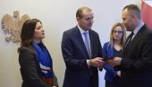 ПРЕДСЕДНИК ИСЛАНДА У САМОИЗОЛАЦИЈИ: Био у контакту са зараженим корона вирусом ПРЕДСЕДНИК ИСЛАНДА У САМОИЗОЛАЦИЈИ: Био у контакту са зараженим корона вирусом