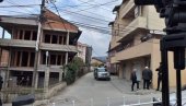 BIĆE ISPORUČEN U HAG: Pripadnici Euleksa izveli Jakupa Krasnićija iz kuće, očekuje se transport do Specijalnog suda BIĆE ISPORUČEN U HAG: Pripadnici Euleksa izveli Jakupa Krasnićija iz kuće, očekuje se transport do Specijalnog suda