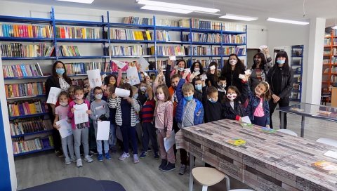 У ЦАРСТВУ ЛИТЕРАТУРЕ: Лесковачка библиотека Радоје Домановић обновила дечје одељење У ЦАРСТВУ ЛИТЕРАТУРЕ: Лесковачка библиотека Радоје Домановић обновила дечје одељење
