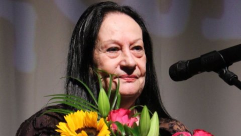 ИНТЕРВЈУ Oливера Катарина: Нигде нема душе као у мојој Србији ИНТЕРВЈУ Oливера Катарина: Нигде нема душе као у мојој Србији