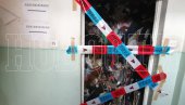 OTKRIVENO KO JE MUŠKARAC ČIJI JE LEŠ PRONAĐEN U VRANJU: Policija ne može da uđe u stan u kom se među đubretom nalazi telo Zorana M.