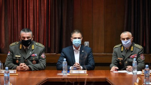 СТЕФАНОВИЋ: Држава увек уз Војску! СТЕФАНОВИЋ: Држава увек уз Војску!