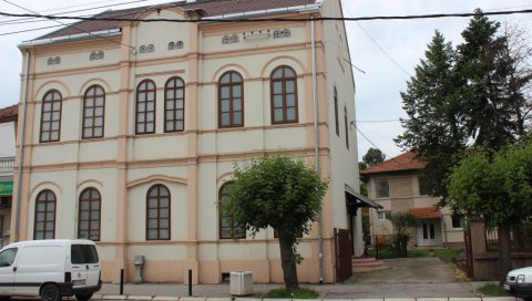 КУЛТУРНИ ДОГАЂАЈИ У ПАРАЋИНУ: Данас изложба у Музеју, сутра у Културном центру промоција књиге КУЛТУРНИ ДОГАЂАЈИ У ПАРАЋИНУ: Данас изложба у Музеју, сутра у Културном центру промоција књиге