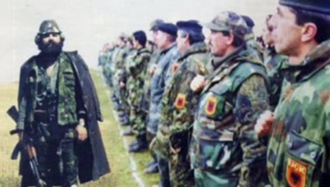 РУШЕЊЕ ЈАШАРИЈЕВОГ КУЛТА: У оптужници поменута и дешавања на КиМ деведесетих година, као и ток стварања ОВК РУШЕЊЕ ЈАШАРИЈЕВОГ КУЛТА: У оптужници поменута и дешавања на КиМ деведесетих година, као и ток стварања ОВК