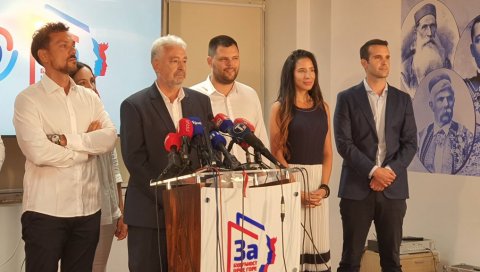 СПОРНИ АБАЗОВИЋ И МИЛОВИ КАДРОВИ Медојевић: Више министара из редова ДПС него из Демократског фронта СПОРНИ АБАЗОВИЋ И МИЛОВИ КАДРОВИ Медојевић: Више министара из редова ДПС него из Демократског фронта