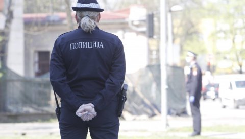 УЦЕЊИВАЛА БИВШЕГ ДЕЧКА, ТРАЖИЛА МУ НОВАЦ? Пријава девојци из околине Новог Сада осумњиченој за прогањање УЦЕЊИВАЛА БИВШЕГ ДЕЧКА, ТРАЖИЛА МУ НОВАЦ? Пријава девојци из околине Новог Сада осумњиченој за прогањање