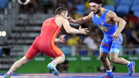 TRI MEDALJE: Uspeh srpskih rvača u Bugarskoj TRI MEDALJE: Uspeh srpskih rvača u Bugarskoj