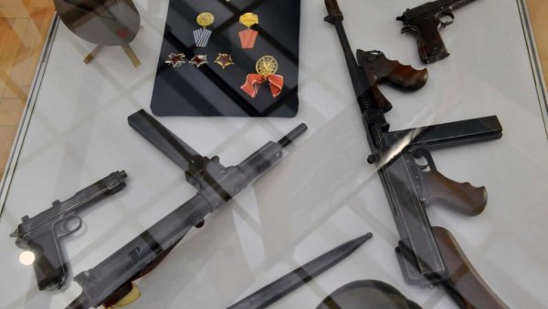 ДРУГИ СВЕТСКИ РАТ У ФОТОГРАФИЈАМА: Изложба Ратна слика Србије учествује на манифестацији Музеји за 10 (ФОТО) ДРУГИ СВЕТСКИ РАТ У ФОТОГРАФИЈАМА: Изложба Ратна слика Србије учествује на манифестацији Музеји за 10 (ФОТО)