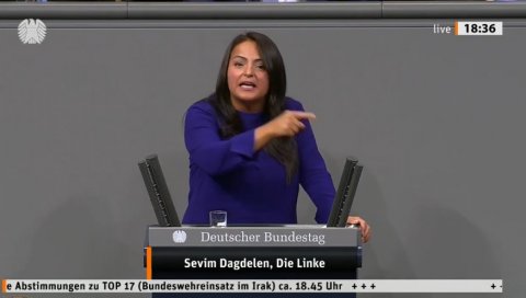 СНАЖАН ГОВОР У БУНДЕСТАГУ: Није ли НАТО водио рат против Југославије, кршећи међународно право, бомбардујући цивиле? (ВИДЕО) СНАЖАН ГОВОР У БУНДЕСТАГУ: Није ли НАТО водио рат против Југославије, кршећи међународно право, бомбардујући цивиле? (ВИДЕО)