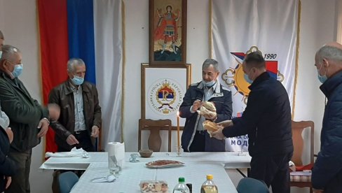 БОРЦИ НЕЗАДОВОЉНИ СТАТУСОМ У ДРУШТВУ: Борачка организација Модриче скромно обележила своју крсну славу БОРЦИ НЕЗАДОВОЉНИ СТАТУСОМ У ДРУШТВУ: Борачка организација Модриче скромно обележила своју крсну славу