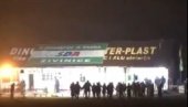 ZAIGRALO SE KORONA KOLO: Predizborni skup SDA bez pridržavanja mera (VIDEO) ZAIGRALO SE KORONA KOLO: Predizborni skup SDA bez pridržavanja mera (VIDEO)