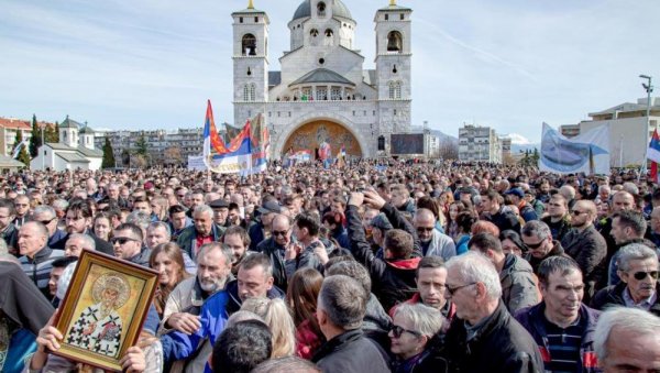 ИНИЦИЈАТОРИ РЕЗОЛУЦИЈЕ О СРЕБРЕНИЦИ СУ ПОТОМЦИ ХОЛОКАУСТА: ИН4С позива на отпор намери да се Срби прогласе геноцидним народом ИНИЦИЈАТОРИ РЕЗОЛУЦИЈЕ О СРЕБРЕНИЦИ СУ ПОТОМЦИ ХОЛОКАУСТА: ИН4С позива на отпор намери да се Срби прогласе геноцидним народом
