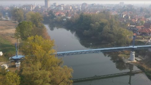 ИЗГРАЂЕН МОСТ КОЈИ НОСИ ВОДУ: Новом ћупријом, распона 105 метара, Трстеничани су значајно унапредили водоснабдевање ИЗГРАЂЕН МОСТ КОЈИ НОСИ ВОДУ: Новом ћупријом, распона 105 метара, Трстеничани су значајно унапредили водоснабдевање