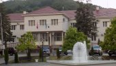 ĐAČKA STIPENDIJA: Medveđa raspisala konkurs za stipendiranje srednjoškolaca ĐAČKA STIPENDIJA: Medveđa raspisala konkurs za stipendiranje srednjoškolaca