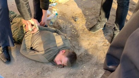 УХАПШЕН УБИЦА ИЗ ВОРОЊЕЖА: Направио масакр у војној бази, па побегао код бабе и деде УХАПШЕН УБИЦА ИЗ ВОРОЊЕЖА: Направио масакр у војној бази, па побегао код бабе и деде