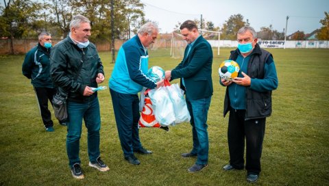 ДОНАЦИЈА ФК „КОРДУН“ У КЉАЈИЋЕВУ: Град Сомбор улаже у рад спортских клубова ДОНАЦИЈА ФК „КОРДУН“ У КЉАЈИЋЕВУ: Град Сомбор улаже у рад спортских клубова