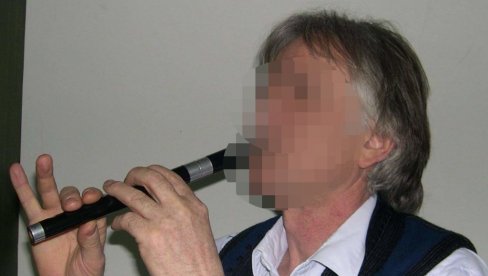 ОВО ЈЕ ПРИВАТНИ НАСТАВНИК ОСУМЊИЧЕН ЗА ПЕДОФИЛИЈУ: Познат је у целом Брусу, девојчицу пипкао током часа? ОВО ЈЕ ПРИВАТНИ НАСТАВНИК ОСУМЊИЧЕН ЗА ПЕДОФИЛИЈУ: Познат је у целом Брусу, девојчицу пипкао током часа?